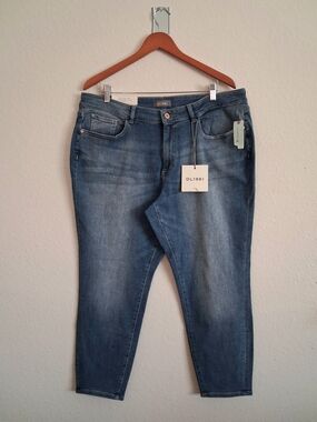 DL1961 Women’s Ankle Cropped Jeans - Medium Blue Wash Anthropologie